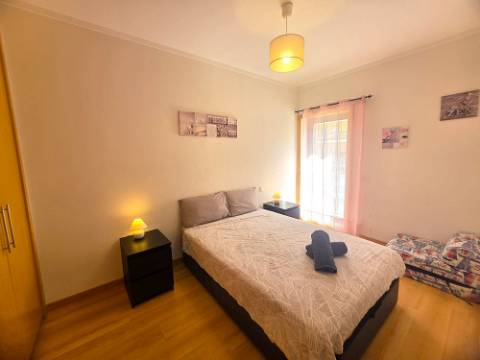 Apartamento T1 na Marina de Olhão com piscina