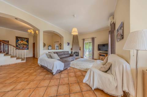 Moradia de Charme com Piscina e Vista Campo | São Brás de Alportel
