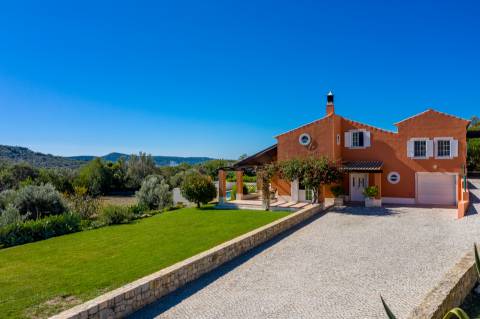 Moradia de Charme com Piscina e Vista Campo | São Brás de Alportel