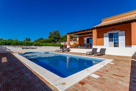 Moradia de Charme com Piscina e Vista Campo | São Brás de Alportel