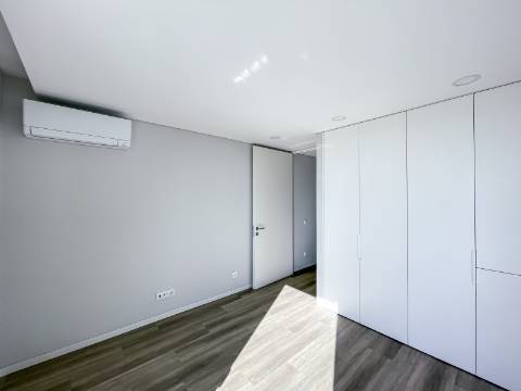 Apartamento T2 Moderno em Almancil com Excelente Localização