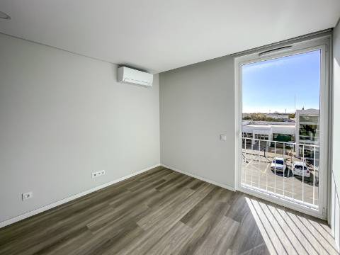 Apartamento T2 Moderno em Almancil com Excelente Localização