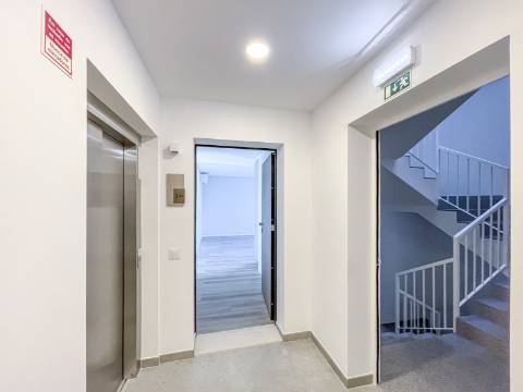 Apartamento T2 Moderno em Almancil com Excelente Localização