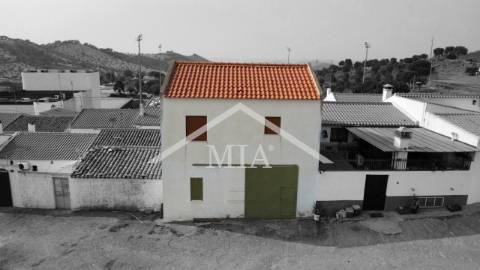 Moradia em Banda à Venda na Vila de...