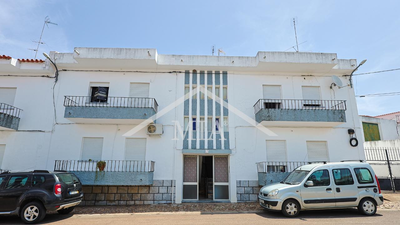 Apartamento T3 com Quintal e Anexo | Excelente...