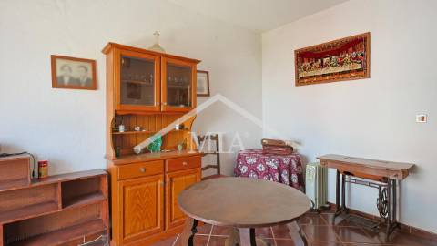 Apartamento T3 com Quintal e Anexo | Excelente...