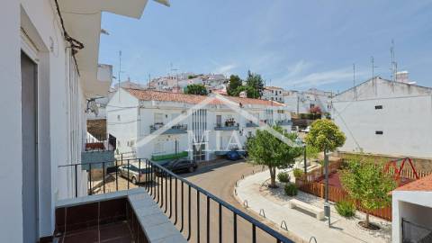 Apartamento T3 com Quintal e Anexo | Excelente...