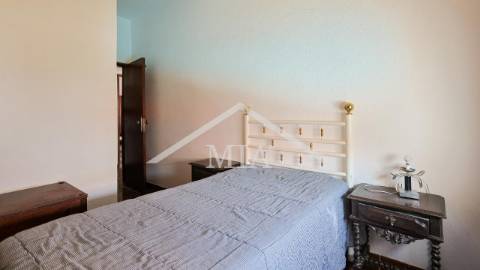 Apartamento T3 com Quintal e Anexo | Excelente...