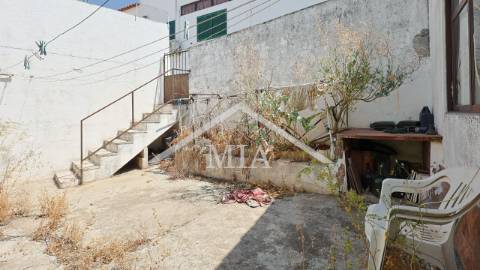 Apartamento T3 com Quintal e Anexo | Excelente...