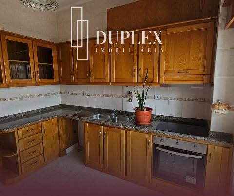 Apartamento T4 Venda em Viseu,Viseu