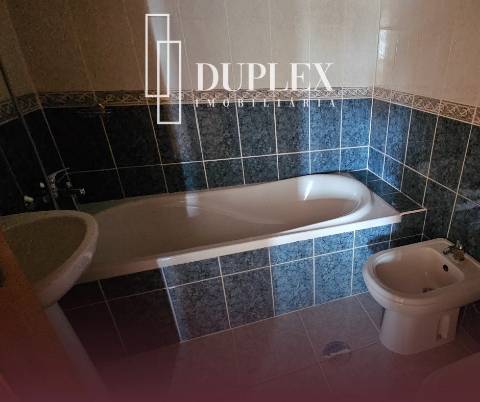 Apartamento T4 Venda em Viseu,Viseu