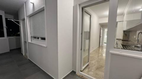 Remodelado a estrear | Portimão | T3 | 2 WC's | 2 varandas | Vista mar 